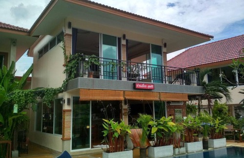 Bang Sare Resort | 54 m² Resort ∙ 127 guests
