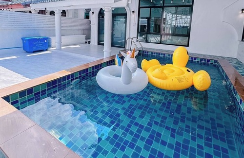 Na Chom Thian Villa | Baan Talay Home Jomtien Beach