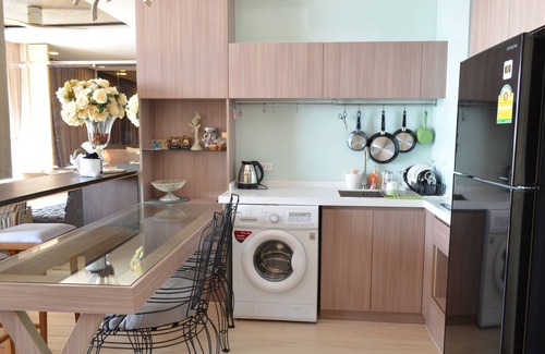 Na Kluea Apartment | BEACHFRONT 1BR STYLISH LUXURY CONDO