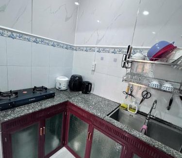 Long Hai House | Ăn gì cũng được Homestay