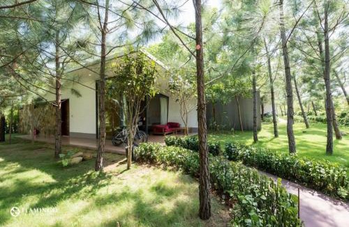 Ngoc Quang Villa | Đại Lải Resort - Lake view villa