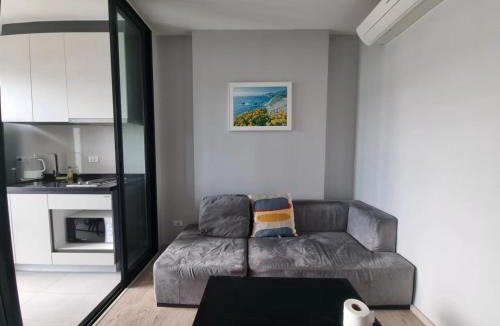 Central Pattaya Apartment | 泰国芭提雅thebase无边游泳池公寓 市中心