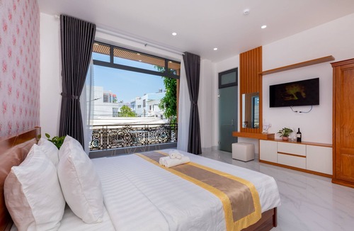 Vung Tau Hotel | 126 Vung Tau Pool Villa Back Beach