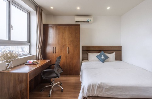 Ba Dinh Apartment | 1BR/Luxury/Private/Full Utilities - Cau Giay District