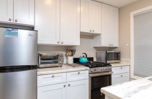 Thomas House | 1BR Tiny Home in Thomas, NR Purple Fiddle