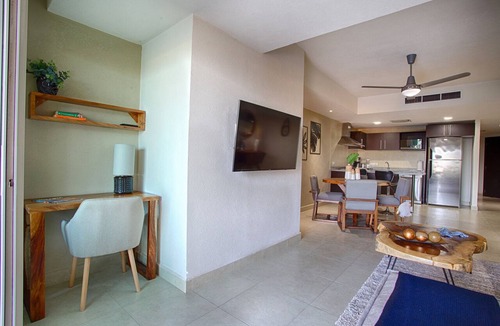 South Hotel Zone Condo | 1BR with 2 Balconies + Views @ Grand Venetian