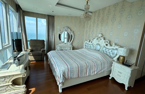 North Pattaya Apartment | 2-bedroom luxury condo with pool and beach access