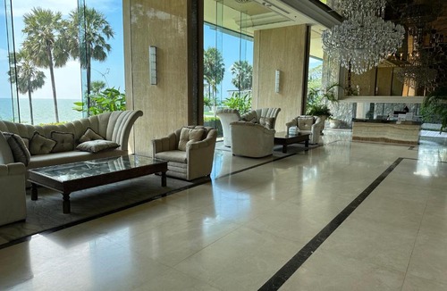 North Pattaya Apartment | 2-bedroom luxury condo with pool and beach access