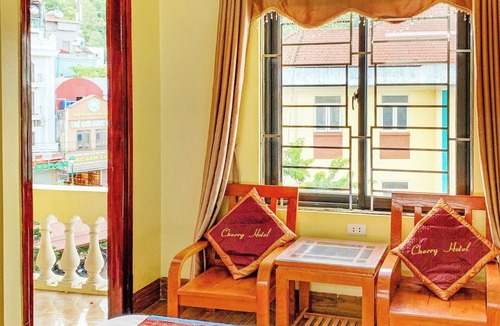 Sa Pa Hotel | 2 king beds with lovely breakfast at Cherry Sapa Hotel!