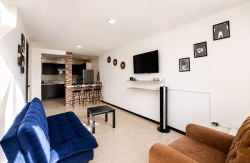 Coronango Apartment | 2 story house with pool and roof near Val'quirico