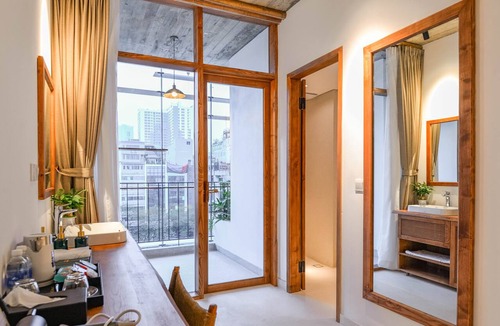 Dich Vong Hotel | 22 Land 50 Truong Cong Giai Hotel