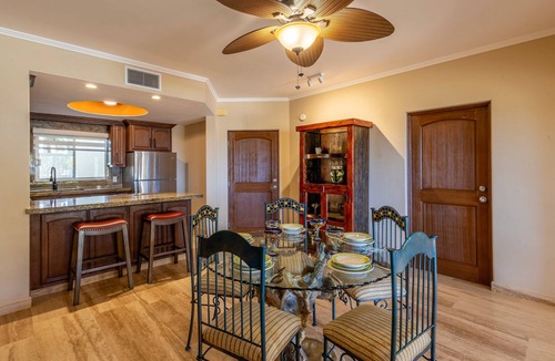 Zona Hotelera Apartment | 2BR Condo King Suites, Prime San Jose Location