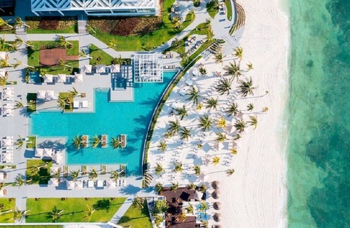 Playa Mujeres Condo | 2BR condo with W/D, WiFi, AC and resort amenities at Garza Blanca in Cancún