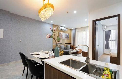 Phu My Hung Apartment | 2BR Luxury in District 7