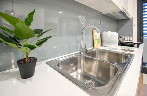 Cong Vi House | 2BR - MODERN SERVICED APARTMENT WITH LAKE VIEW