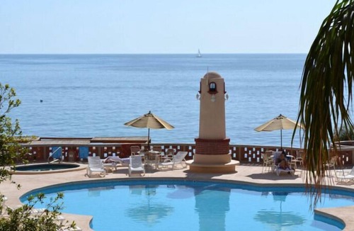 Villas California Resort | 2BR Oceanside Resort w/ WiFi & Pool & 5 Min. to Beach