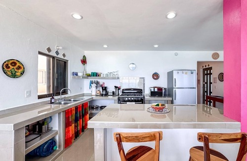 Colonia Meteorologico Condo | 2BR w/Private Ocean View Dipping Pool