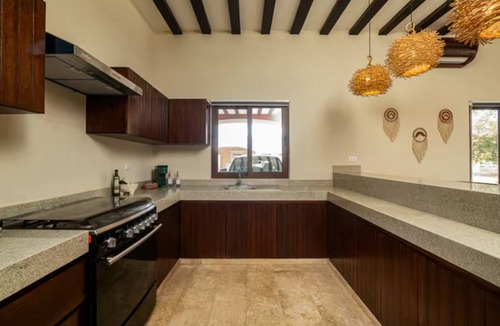Valladolid Villa | 3-bedroom villa in charming Tesoco with AC, WiFi. Relax and unwind