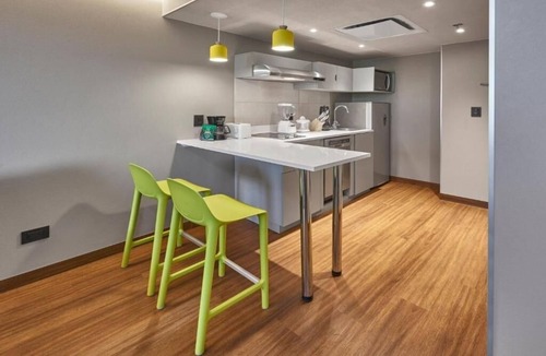 Cancun Apartment | 3 Contemporary Rooms for Transit Travelers w/Kitchenette & Free Breakfast