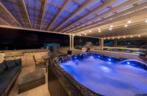 Cholla Bay House | 3 Story House 3BR 2BA Rooftop View with Heated Pool