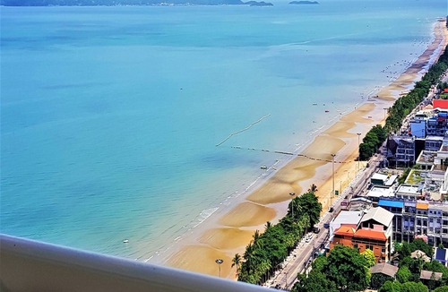 Pattaya Apartment | 30th Floor Sea View Studio at View Talay 8