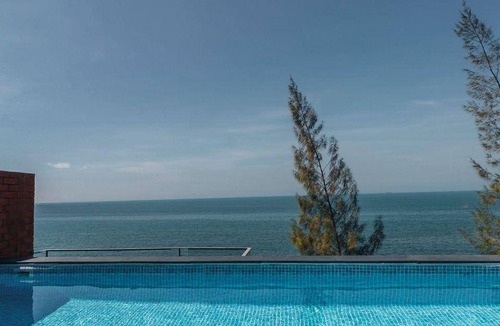 Bang Lamung Villa | 375 m² Villa ∙ 4 bedrooms ∙ 15 guests