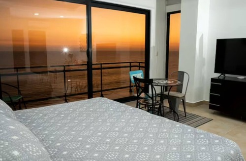 Mazatlan Apartment | 3BR condo, right on the beach, fully equipped, beach cccess.