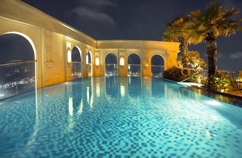Bach Dang Riverside Apartment | 3BR high floor apt ★ river view, free rooftop pool