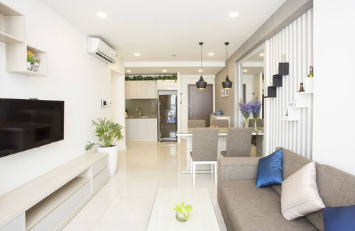 Bach Dang Riverside Apartment | 3BR luxury apt ★ river view, free rooftop pool, gym