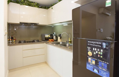 Bach Dang Riverside Apartment | 3BR luxury apt ★ river view, free rooftop pool, gym