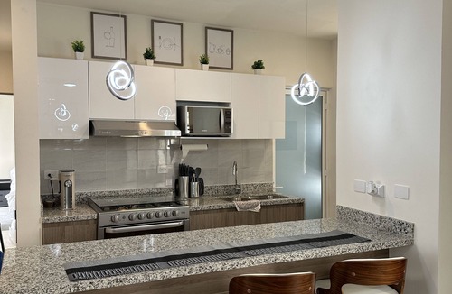 Constitucion Condo | 3BR Oceanview retreat with AC, Sleep 8, Gated, Top floor, Pool, Security 24/7