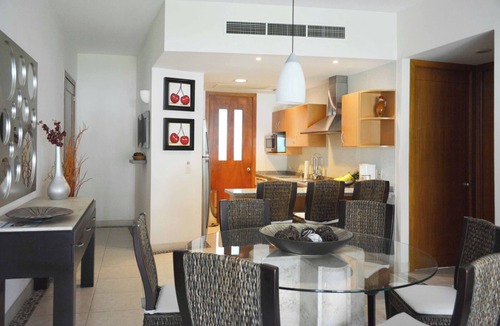 Playa Diamante Apartment | 3Rec + Jacuzzi, Pool, Balcones, in Acapulco Diamante for the whole family.