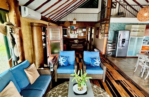 Playa del Secreto Apartment | 4 Bdrs. Beachfront Penthouse with Private Pool, Staff, Wi-Fi, Chef sleeps 9