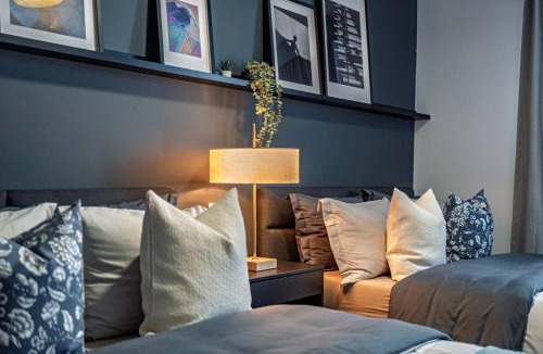 Roma Norte Apartment | 4BR Residence for 10 Terrace Living in Roma Norte