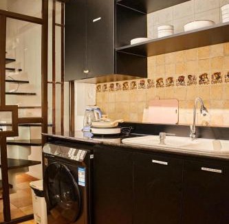 Hang Bai Apartment | 5 Min Walk to Hoan Kiem Lake Free Washer Dryer