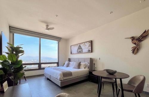 Cuauhtemoc Apartment | 5-star resort by Reforma | Skyline Views