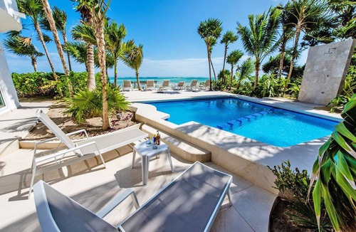 Soliman Bay Villa | 6 Bdrs. Beach Front Luxury Villa in Tulum, Amazing Holidays!