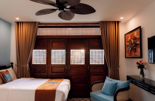 Hue Hotel | 75 Garden INN