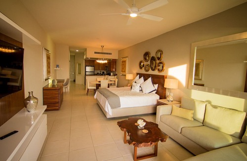 Nuevo Vallarta Condo | 7th Floor Beachfront.Tower 1.