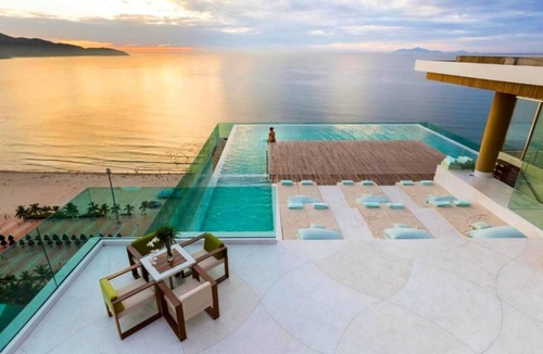 Son Tra Apartment | A La Cart Da Nang Beach Apartment