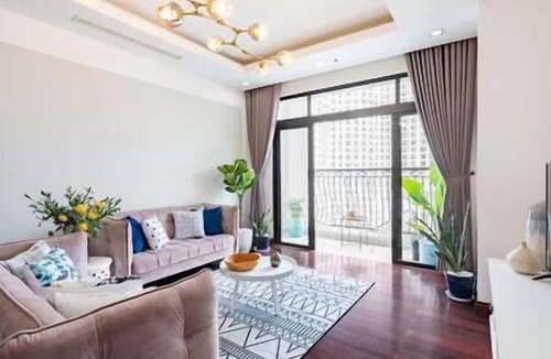 Thanh Xuan Apartment | A luxury apartment @ Royal City 72A Nguyen TTrai str., Thanh Xuan Dist. Ha Noi