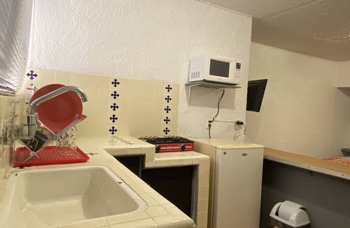 Chapalita Apartment | A metros del corazón de chapalita/departamento