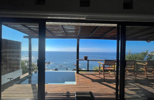 San Pedro Pochutla Cabin | A quiet place away from society.W/virgin beaches just a few steps away from you