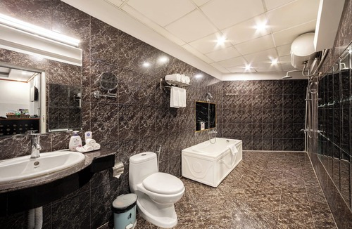 Bui Thi Xuan Hotel | A25 Hotel - 53 Tue Tinh