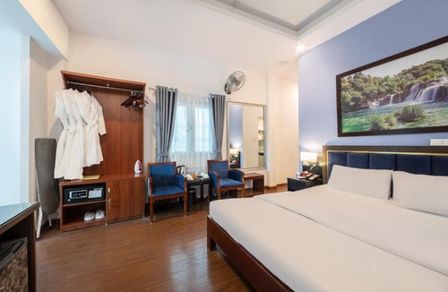 Hai Ba Trung Hotel | A25 Hotel - 57 Quang Trung