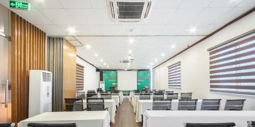 Van Mieu Hotel | A25 Premium Hotel - 12 Ngô Sỹ Liên