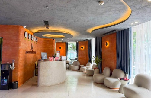 Dich Vong Hotel | A25 Premium Hotel - 31 Trương Công Giai