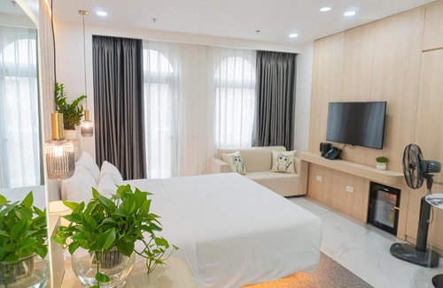 Nhat Tan Hotel | A89 West Lake Hotel