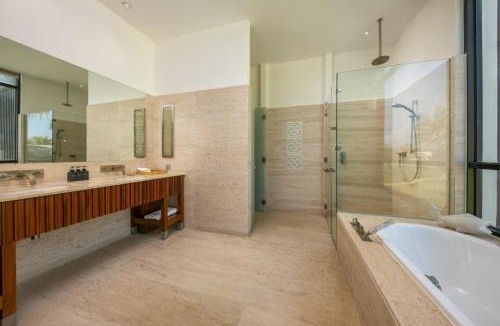 Ngu Hanh Son Villa | Abogo Hayatt Resort Beach Da Nang