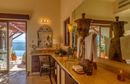 La Cruz de Huanacaxtle House | Above Villa Paloma Blanca I Pool/Spa I Beach Club I Views I Spa